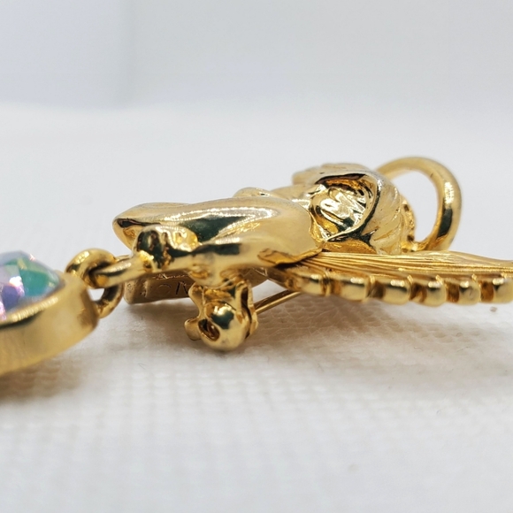 Vintage Angel Pin with Heart Charm by AAI - Picture 5 of 7